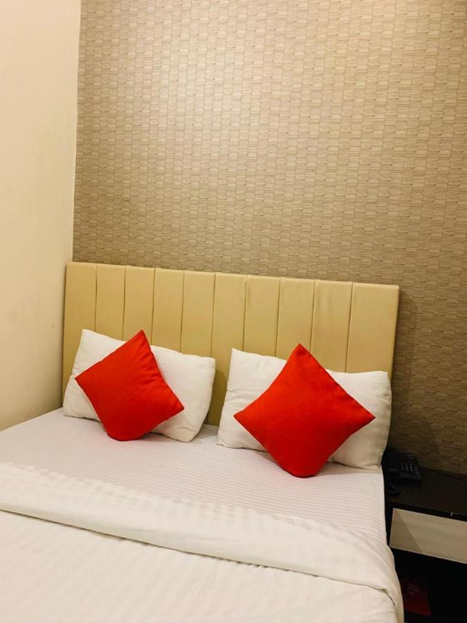 Hotel Kewal Palace Váránaszi Kültér fotó